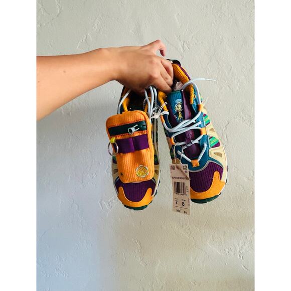 Adidas Superturf Adventure Disney Sneakers - Picture 10 of 11